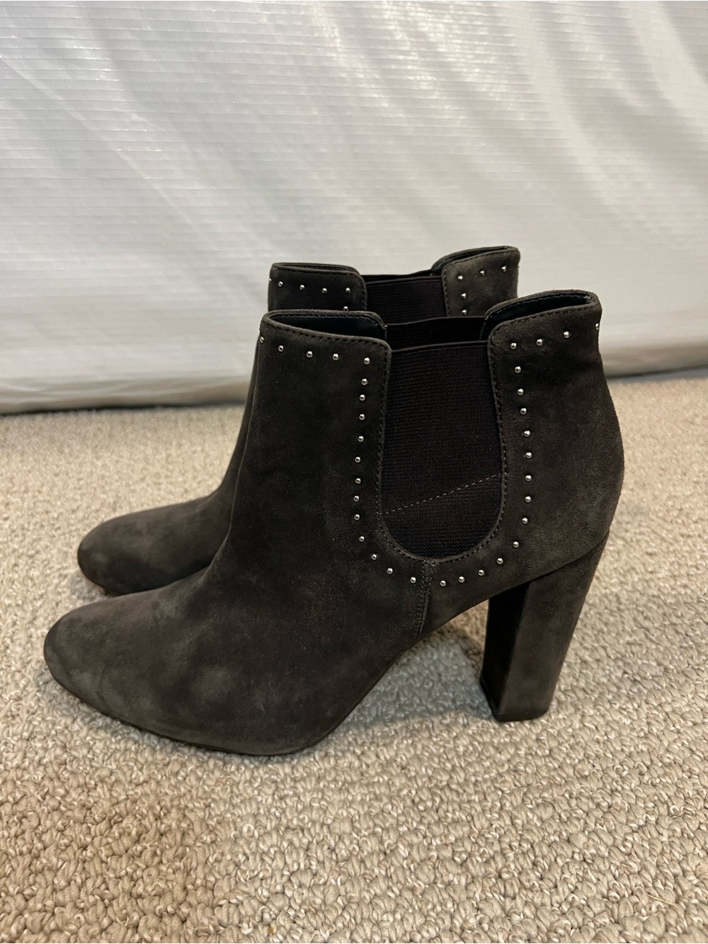 Lauren By Ralph Lauren Vivianne Grey Suede Studded Ankle Boots Heeled Wm Size 9B